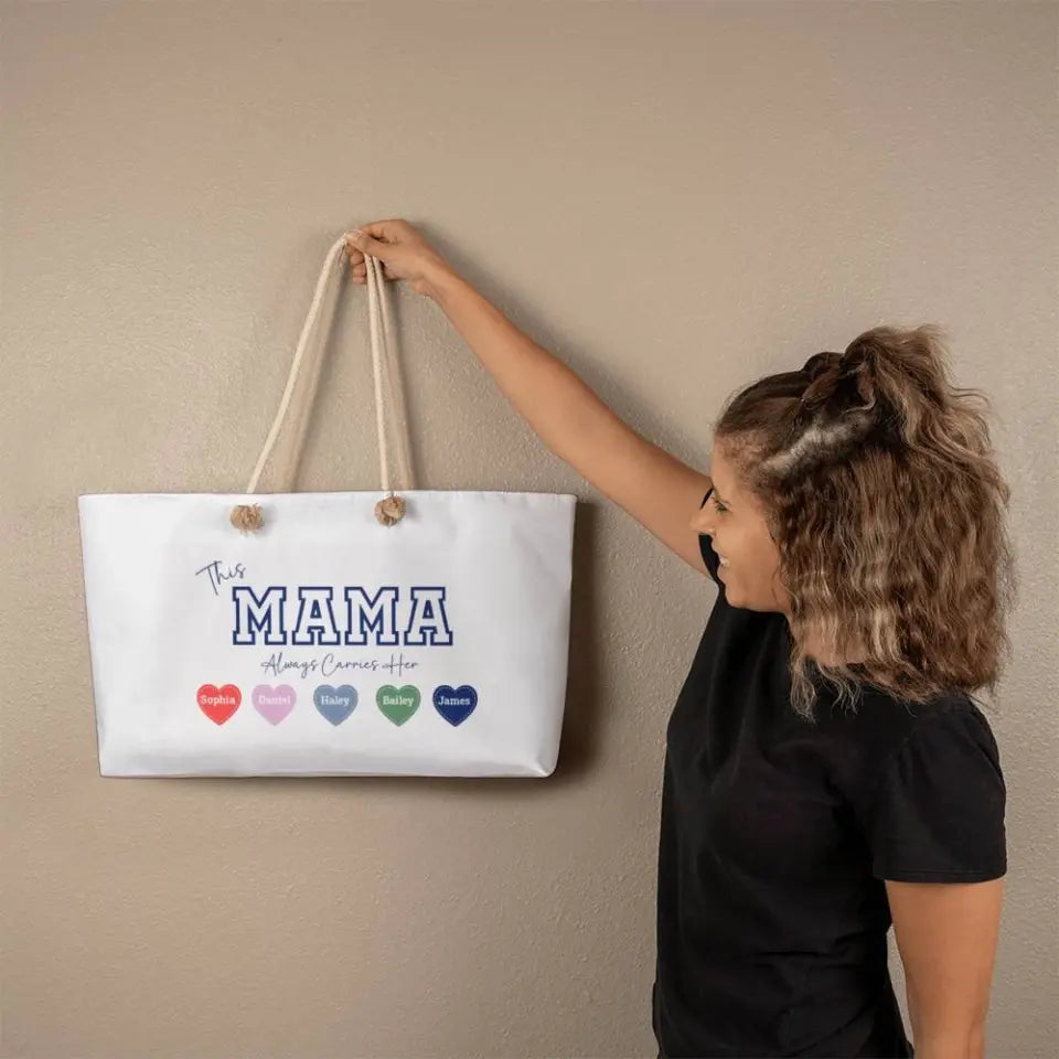 Mama Carries Her Heart | Personalize | Oversize Tote Bag